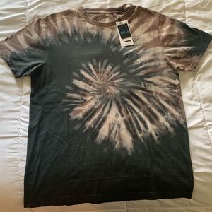NWT- Men’s Tie Dye T-Shirt
